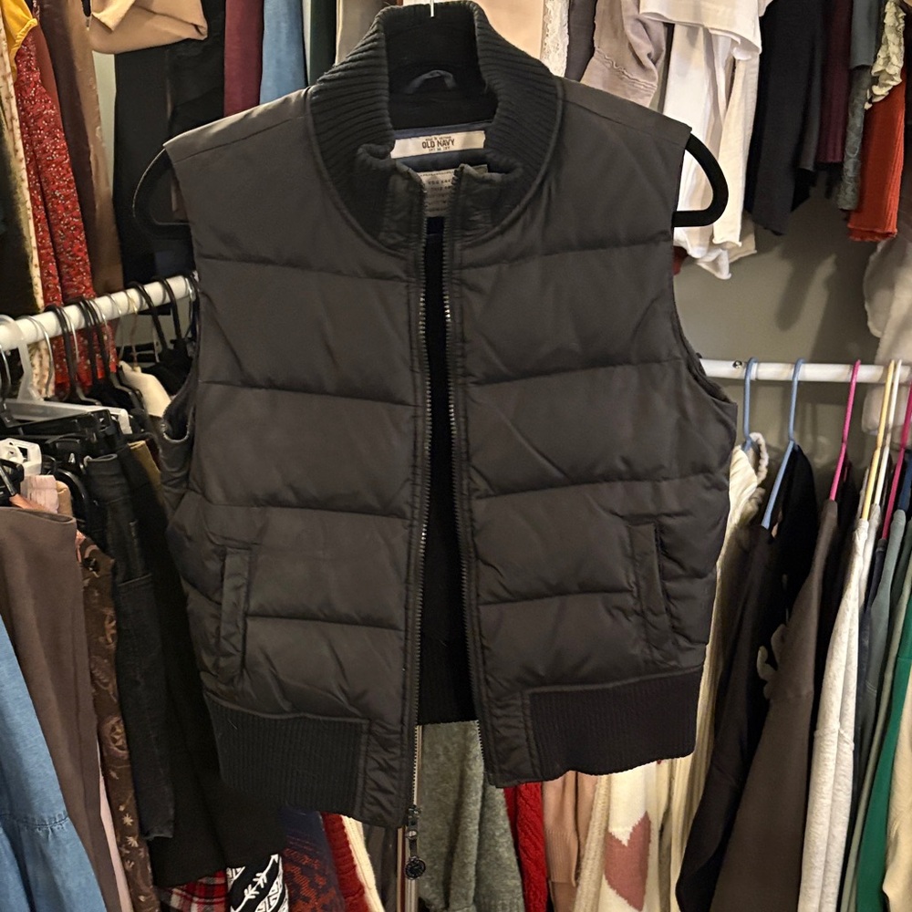 Old Navy Dark Gray Quilted Puffer Vest